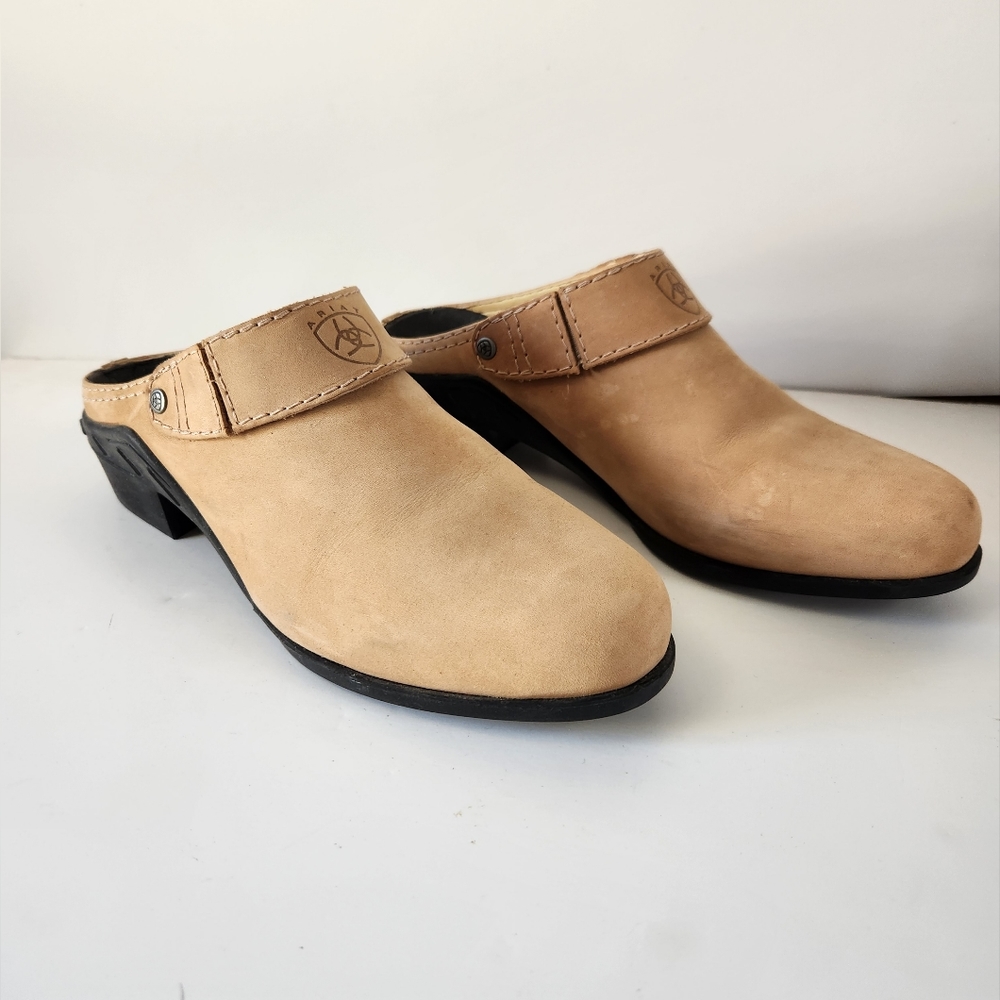 Women's Ariat Size 9 tan mule, slide, clog